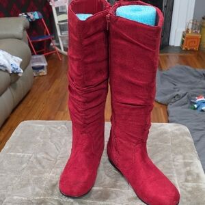 Hot Tomato Womens Knee High Faux Suede Boots Red Ruched Zips  Sz 11 GUC **READ**